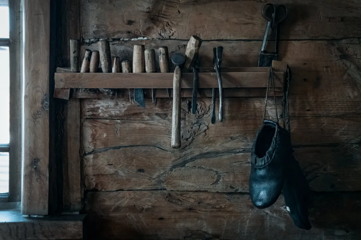 Il calzolaio con le scarpe rotte è solo l’inizio della storia: benvenuti nel mio blog!